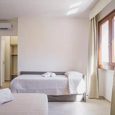 As 10 House Πανσιόν