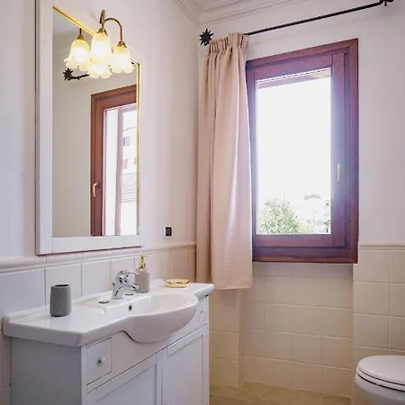 בית הארחה As 10 House אולביה