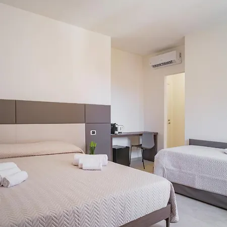As 10 House Pensjonat Olbia
