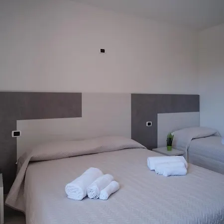 Pensjonat As 10 House Olbia