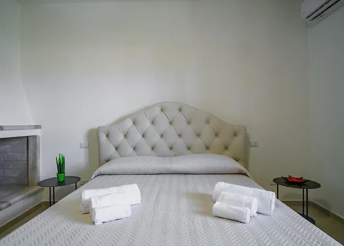 As 10 House 3* Olbia